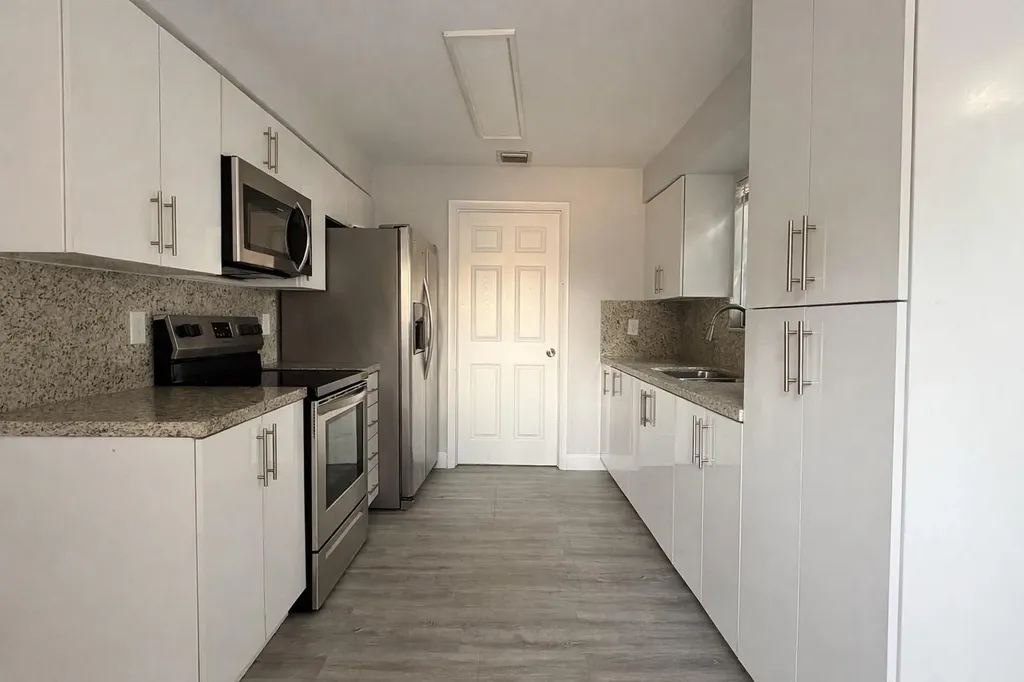 2950 NW 20th Street Fort Lauderdale FL 33311