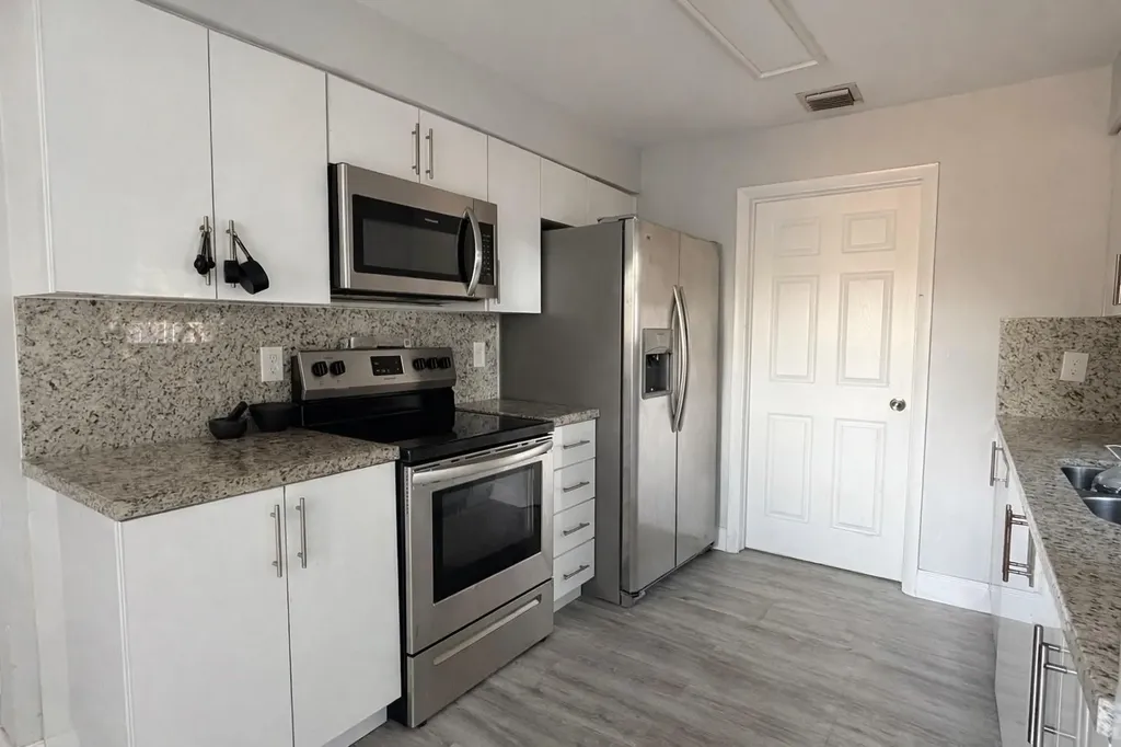 2950 NW 20th Street Fort Lauderdale FL 33311