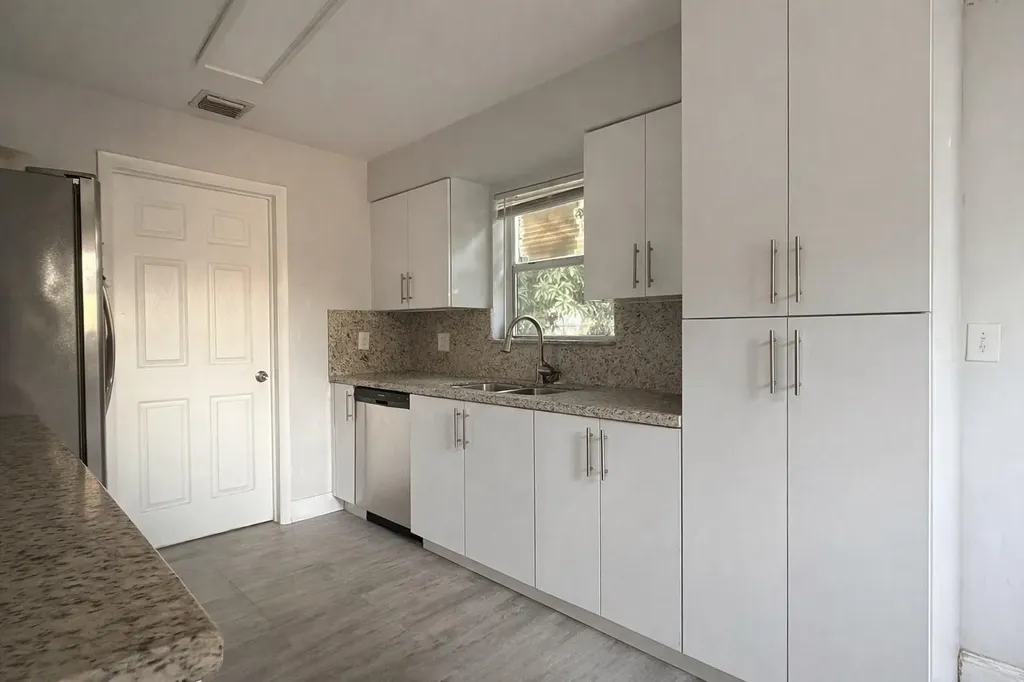 2950 NW 20th Street Fort Lauderdale FL 33311