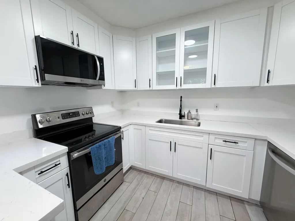 2823 Polk Street Hollywood FL 33020
