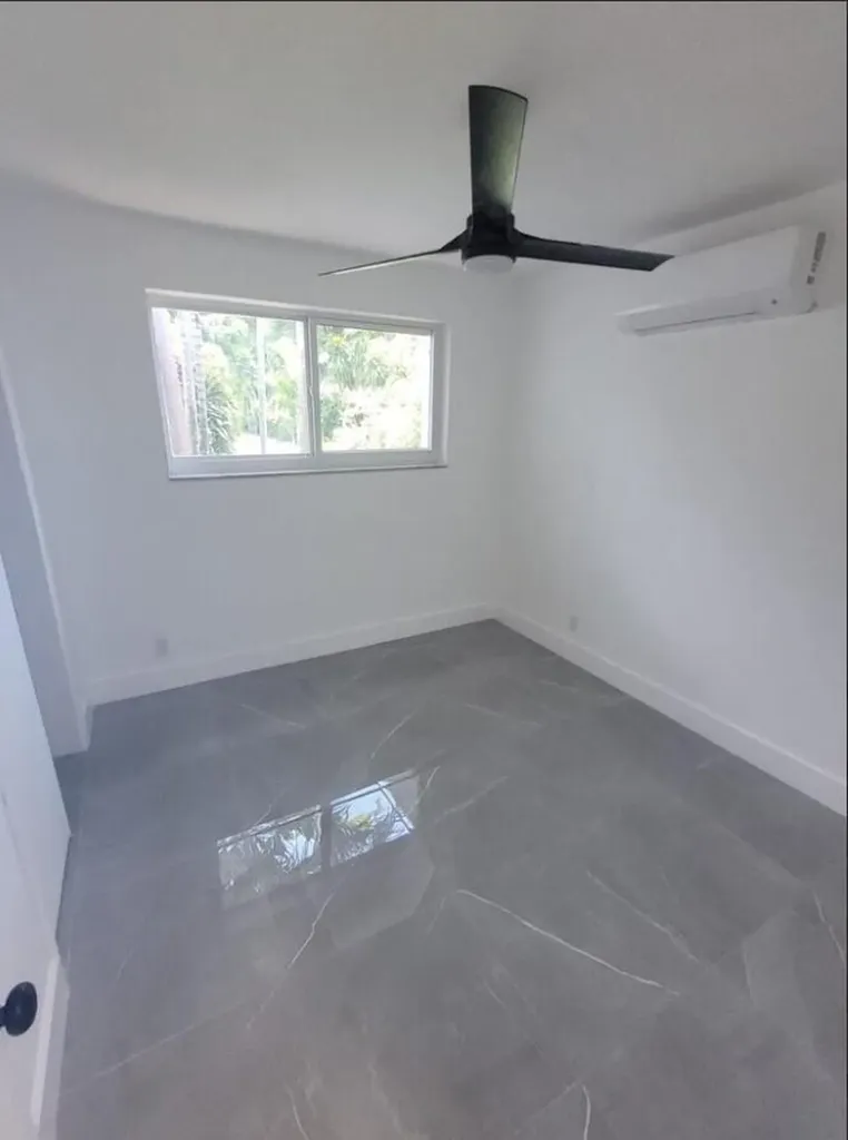 2823 Polk Street Hollywood FL 33020