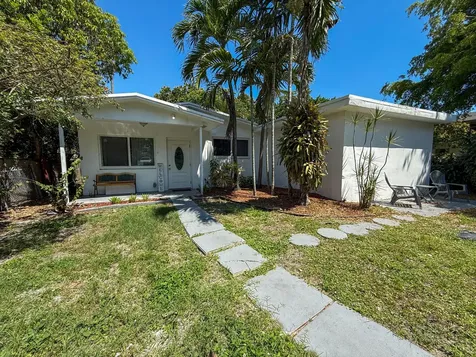 2823 Polk Street Hollywood FL 33020