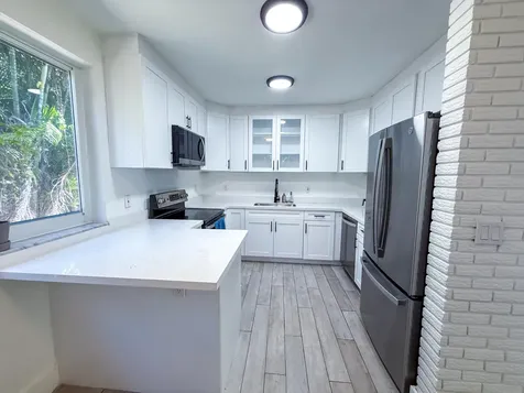 2823 Polk Street Hollywood FL 33020