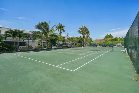 3040 NE 16th Avenue Oakland Park FL 33334