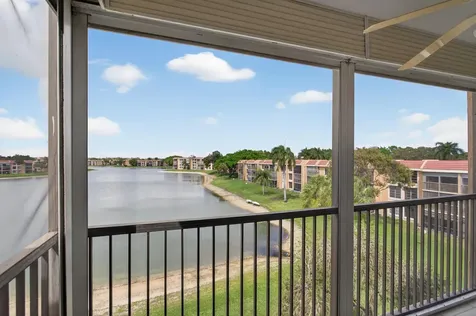6239 Coral Lake Drive Margate FL 33063