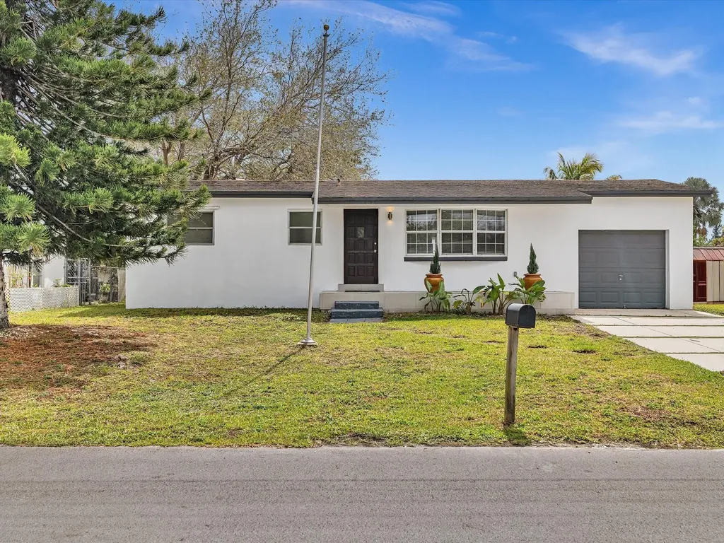 5710 SW 54th Court Davie FL 33314