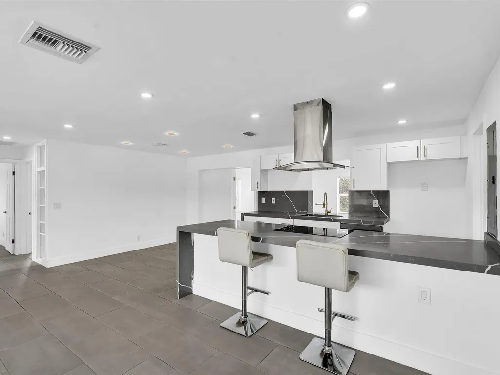 5710 SW 54th Court Davie FL 33314
