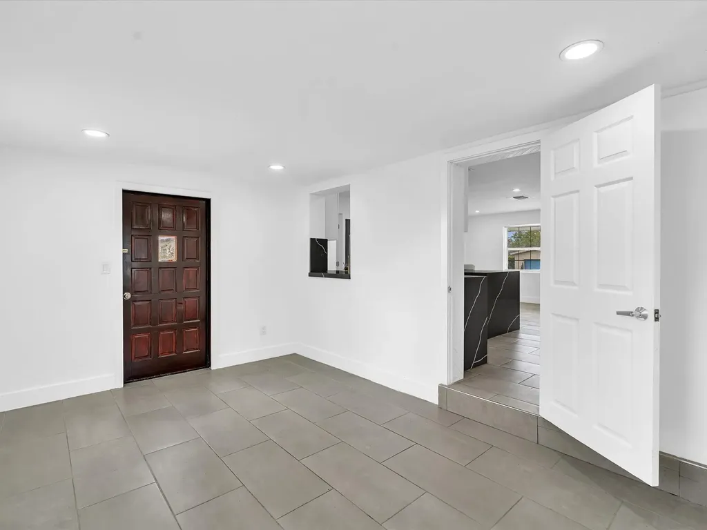 5710 SW 54th Court Davie FL 33314