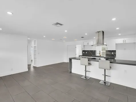 5710 SW 54th Court Davie FL 33314