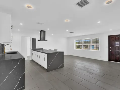 5710 SW 54th Court Davie FL 33314