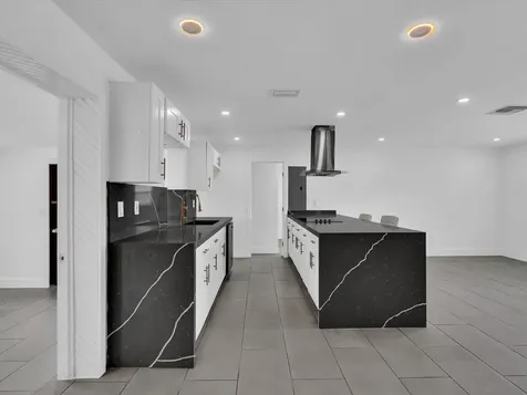5710 SW 54th Court Davie FL 33314