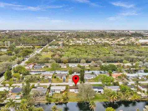5710 SW 54th Court Davie FL 33314