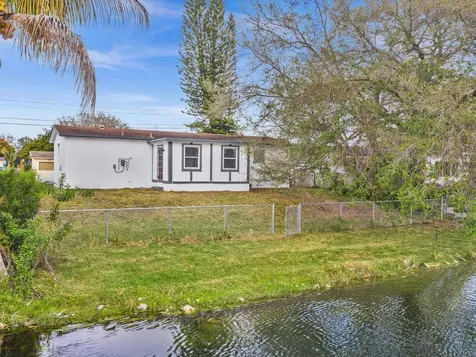 5710 SW 54th Court Davie FL 33314