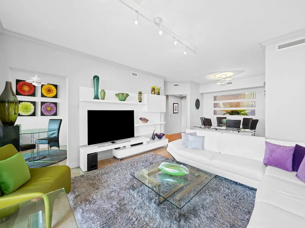 411 N New River Drive Fort Lauderdale FL 33301