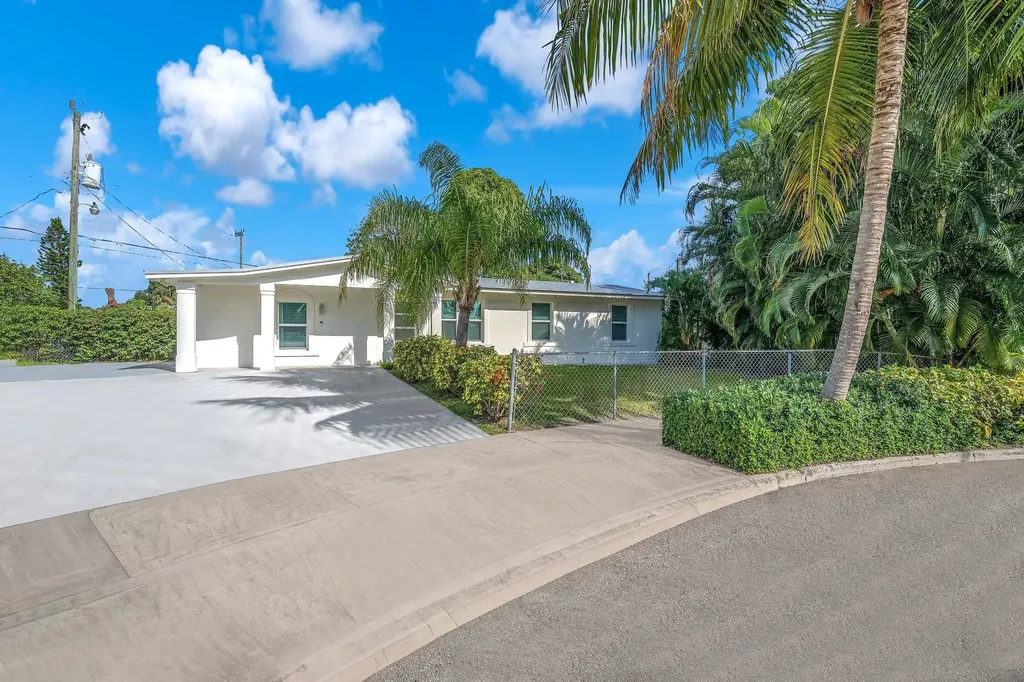 3308 E El Vedado Court West Palm Beach FL 33405