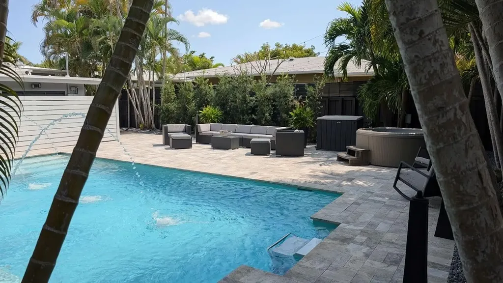 1516 NE 12th Street Fort Lauderdale FL 33304