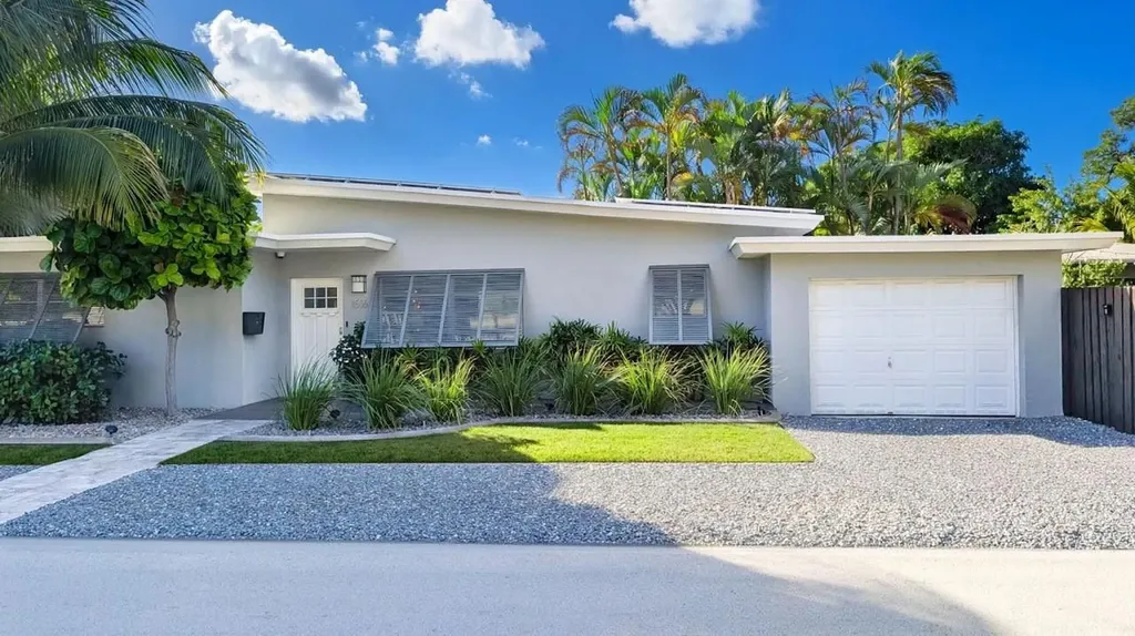 1516 NE 12th Street Fort Lauderdale FL 33304
