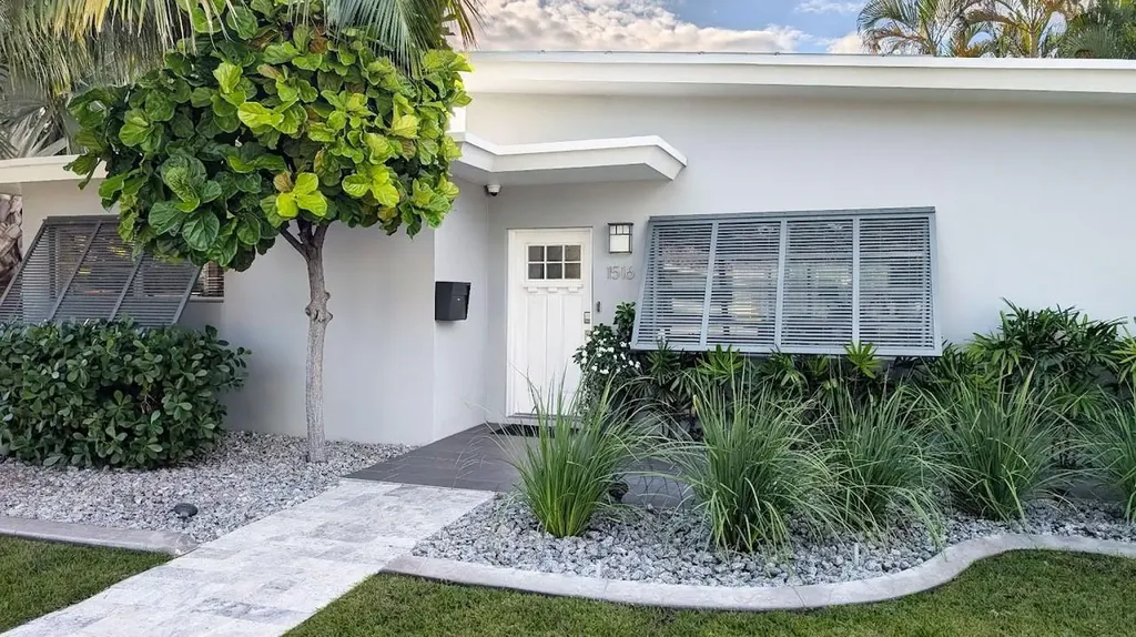 1516 NE 12th Street Fort Lauderdale FL 33304