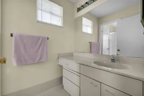 5227 NW 96th Avenue Sunrise FL 33351