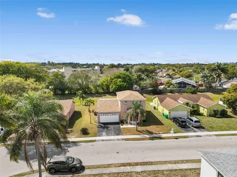 5227 NW 96th Avenue Sunrise FL 33351