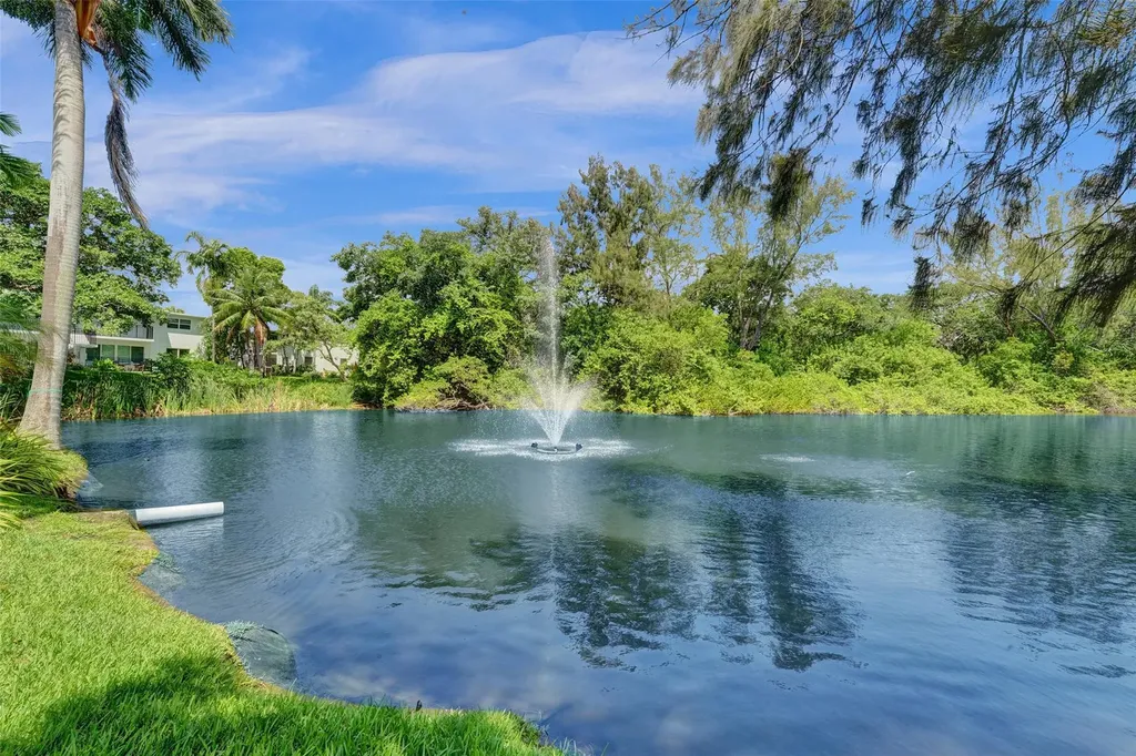 1055 SE 15th Street Fort Lauderdale FL 33316