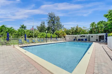 1055 SE 15th Street Fort Lauderdale FL 33316