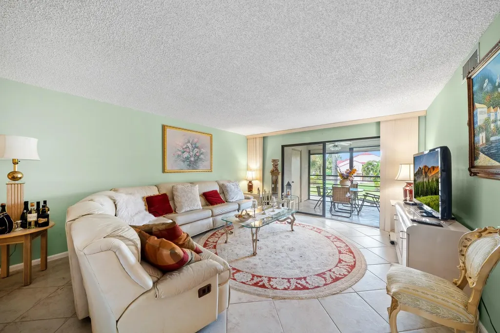 5306 Cedar Lake Drive Boynton Beach FL 33437