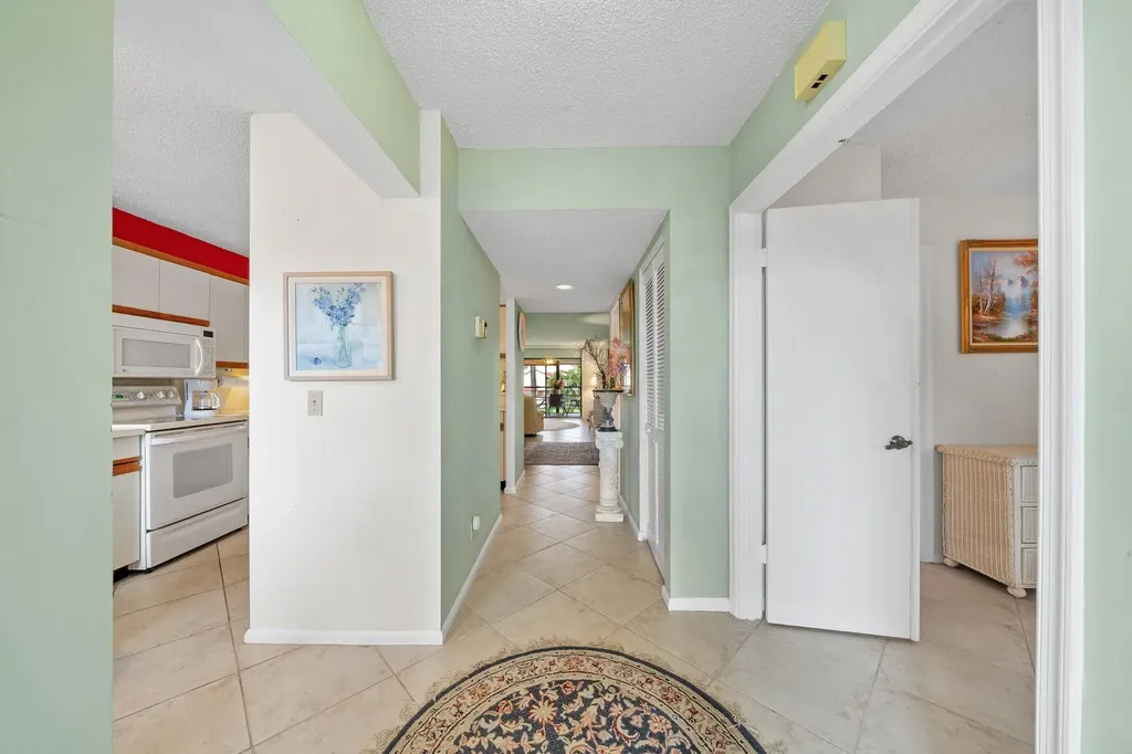 5306 Cedar Lake Drive Boynton Beach FL 33437