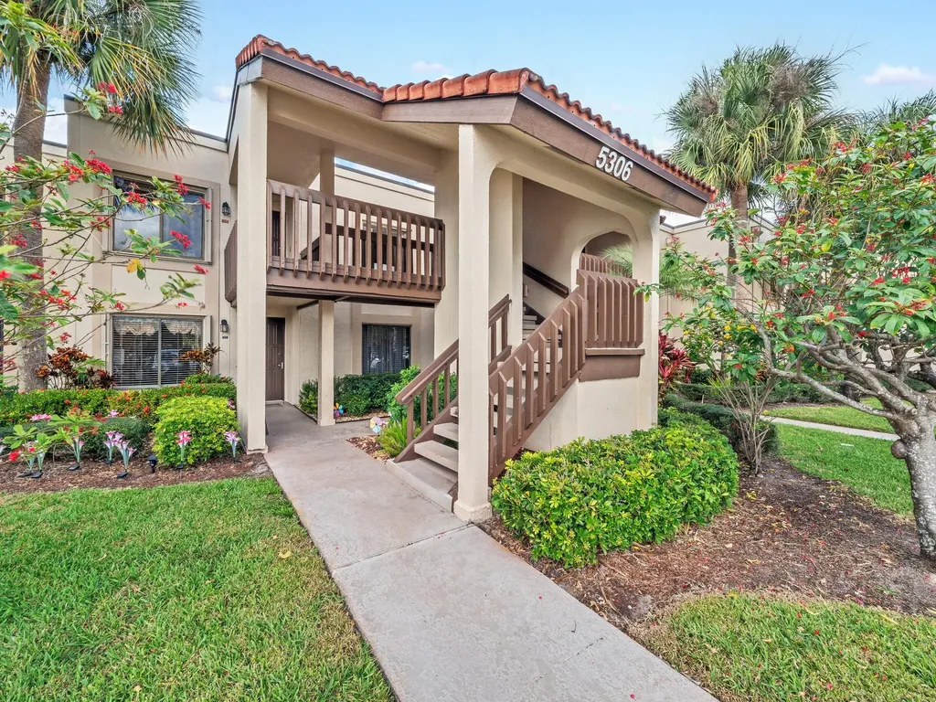 5306 Cedar Lake Drive Boynton Beach FL 33437