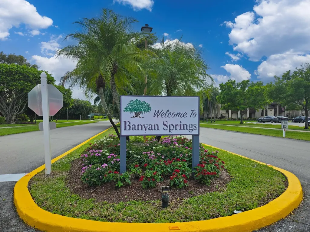 5306 Cedar Lake Drive Boynton Beach FL 33437