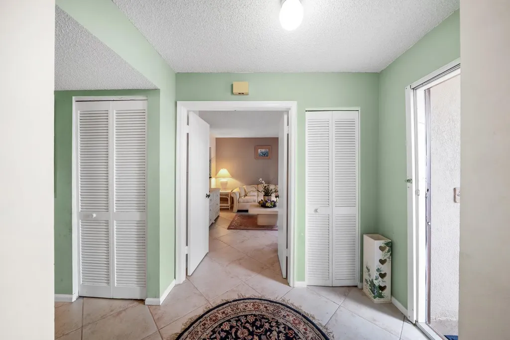 5306 Cedar Lake Drive Boynton Beach FL 33437