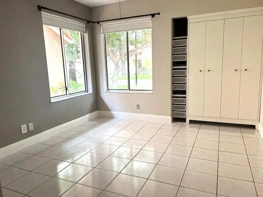 10110 NW 5th Street Plantation FL 33324