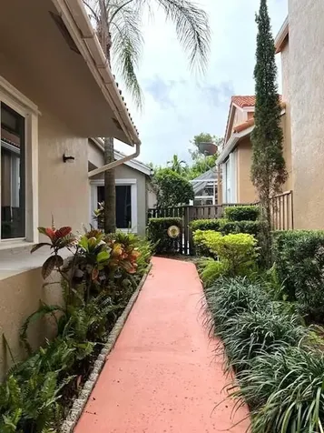 10110 NW 5th Street Plantation FL 33324