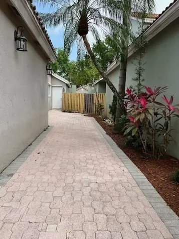 10110 NW 5th Street Plantation FL 33324