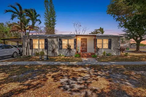 100 NW 217th Terrace Pembroke Pines FL 33029
