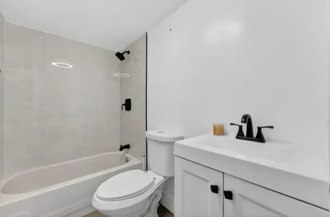 100 NW 217th Terrace Pembroke Pines FL 33029