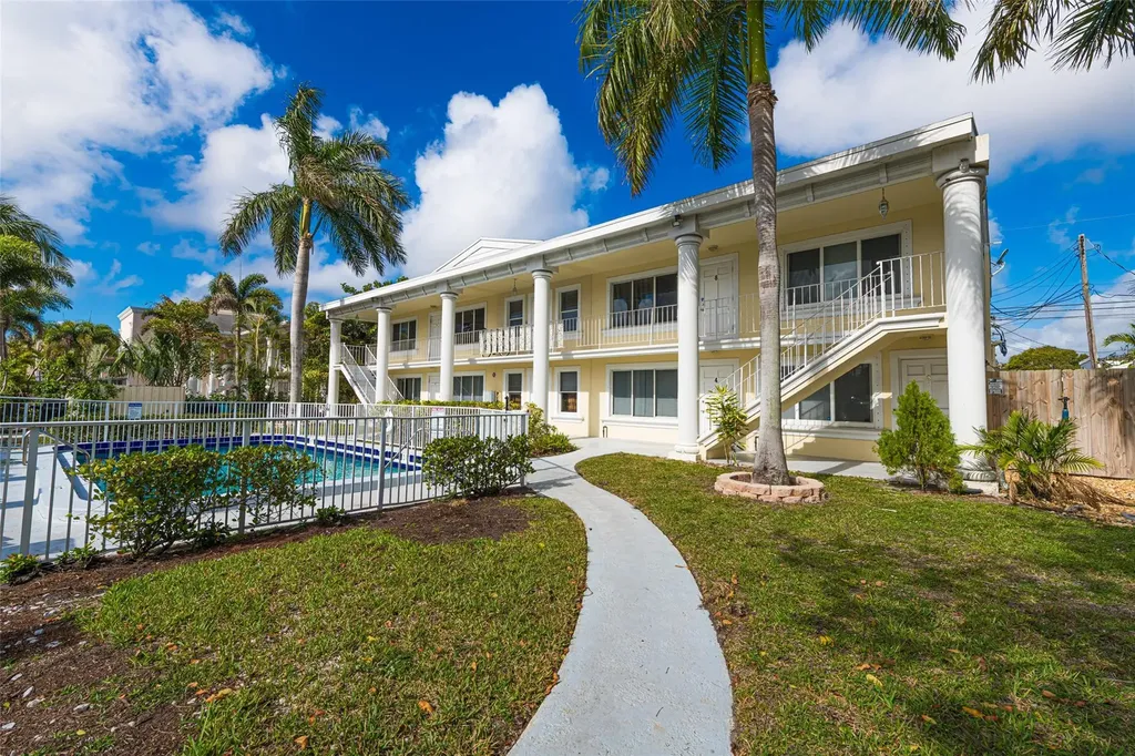 4525 NE 21st Avenue Fort Lauderdale FL 33308