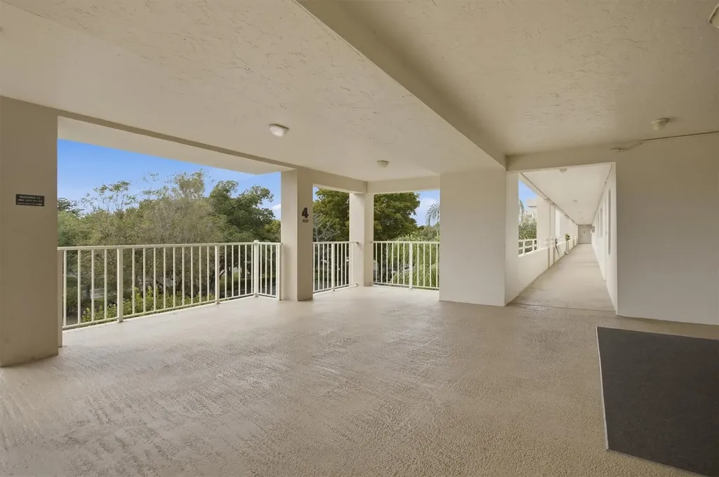 3850 Oaks Clubhouse Drive Pompano Beach FL 33069