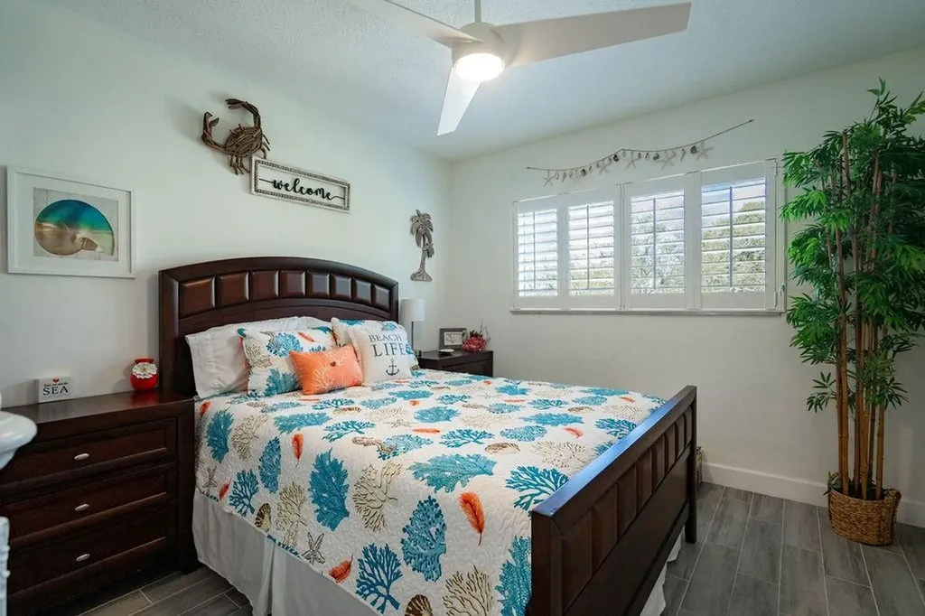 2100 NE 38th Street Lighthouse Point FL 33064