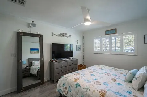 2100 NE 38th Street Lighthouse Point FL 33064
