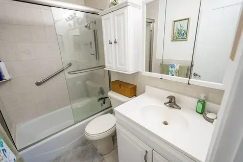 2100 NE 38th Street Lighthouse Point FL 33064