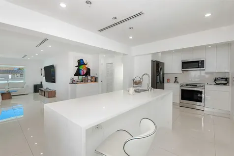 825 Argonaut Isle Dania Beach FL 33004