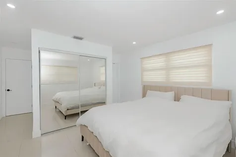 825 Argonaut Isle Dania Beach FL 33004