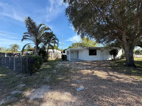 929 SW 10th Avenue Delray Beach FL 33444