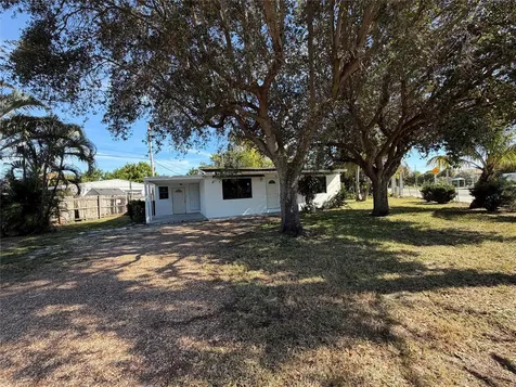 929 SW 10th Avenue Delray Beach FL 33444