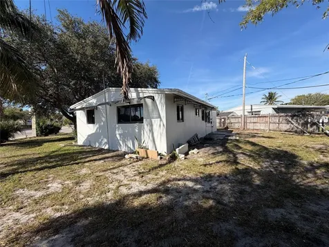 929 SW 10th Avenue Delray Beach FL 33444
