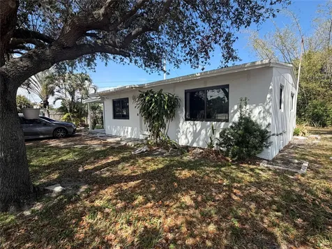 929 SW 10th Avenue Delray Beach FL 33444