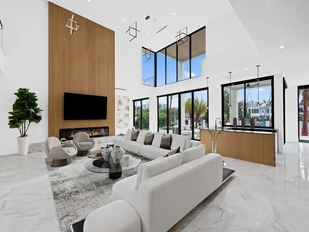 111 Fiesta Way Fort Lauderdale FL 33301