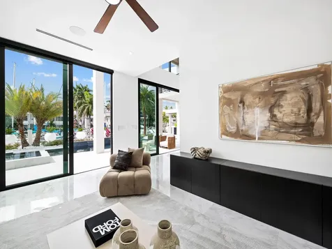 111 Fiesta Way Fort Lauderdale FL 33301