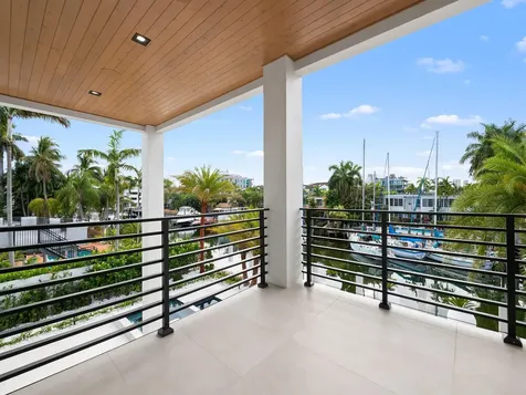 111 Fiesta Way Fort Lauderdale FL 33301